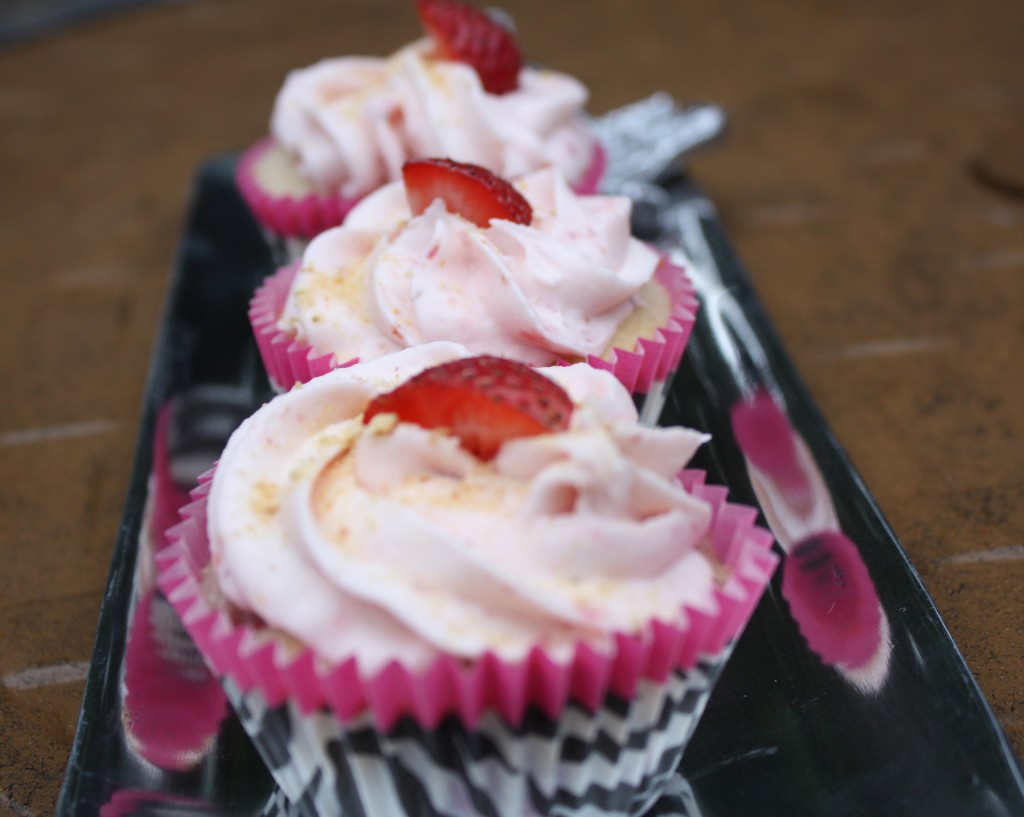 Strawberry Cheesecake Cupcakes