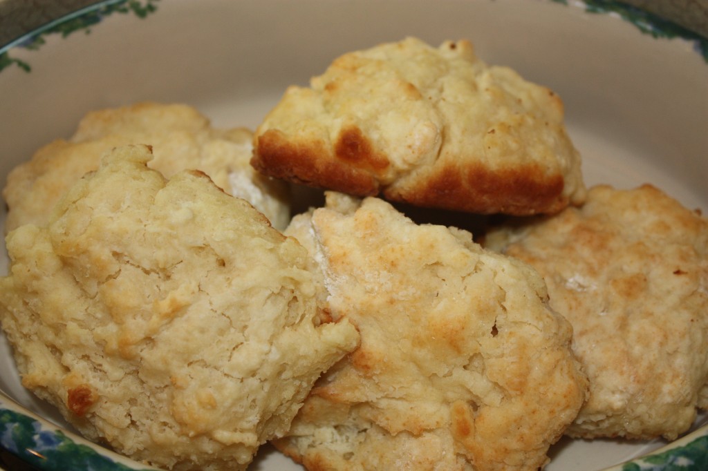 Lemon curd & buttermilk biscuits - The Foodie Affair