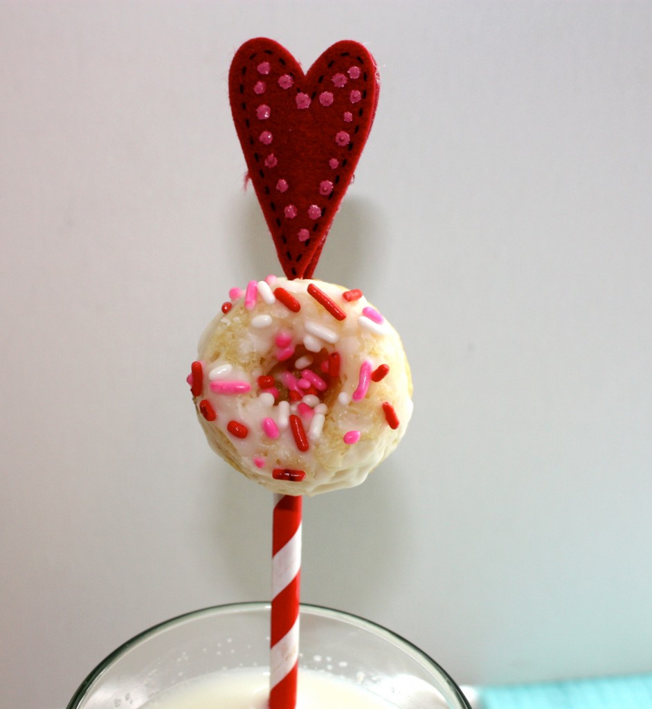 Almond-glazed-mini-donuts-Valentine's-Day-Breakfast