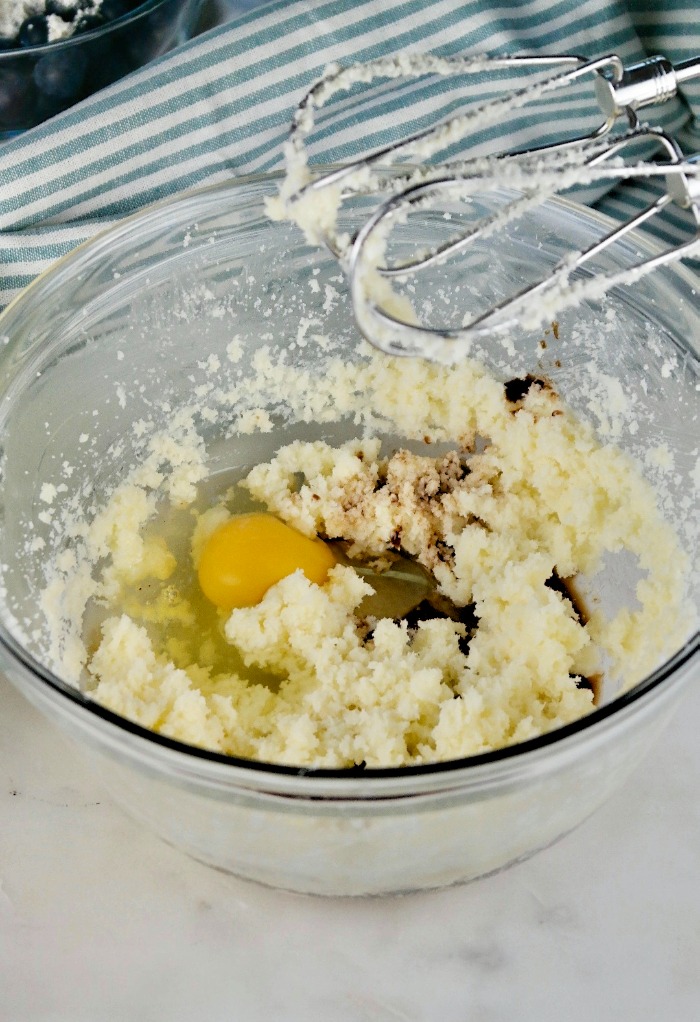 Butter and sugar mix to add to cake