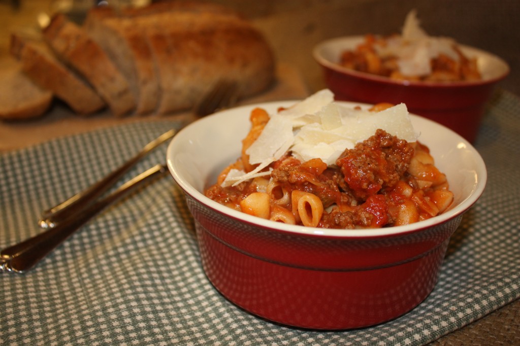 macaroni-beef-American-Chop-Suey-goulash-potluck-easy-