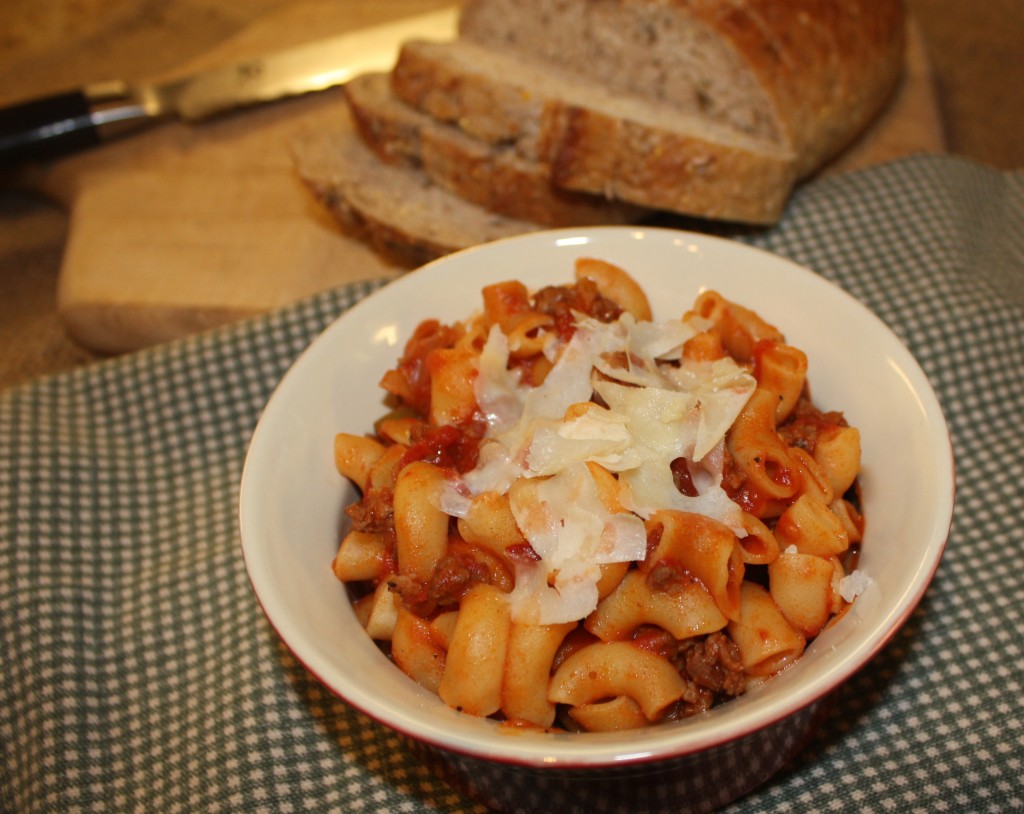 American-chop-suey-hamburger-helper-pasta-dish-potluck-leftovers