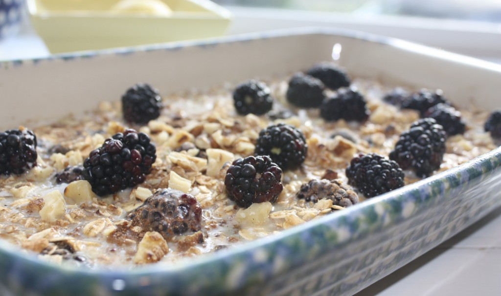 baked oatmeal gluten free topped with berries