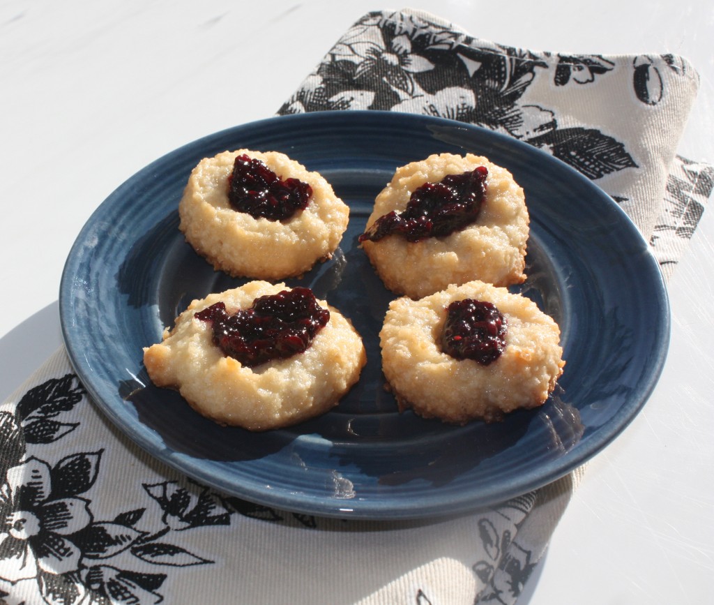 Homemade-Blackberry-jam-coconut-macadamia-tropical-dessert