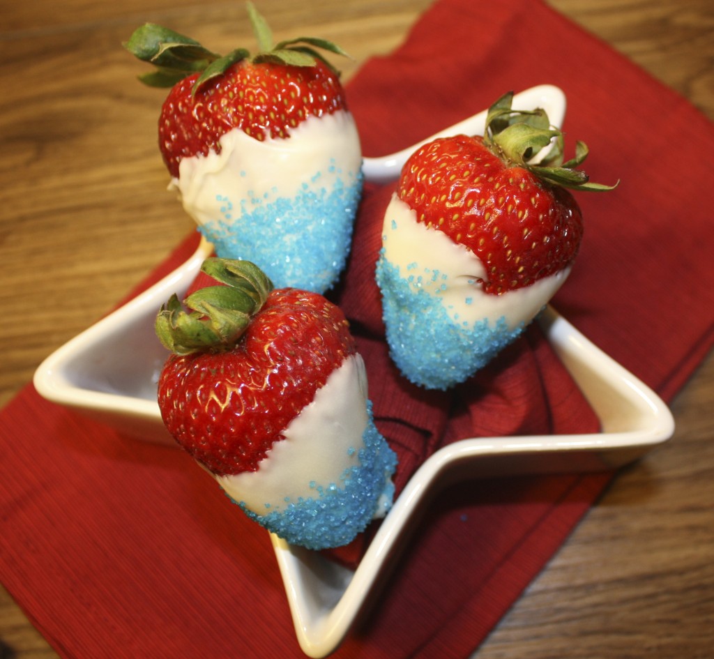 Strawberries-chocolate-potluck-fourth-of-July-festive