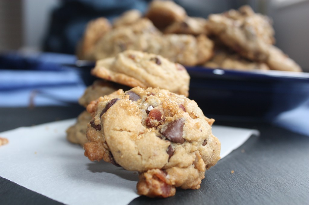 maple bacon cookies with chocolate chips