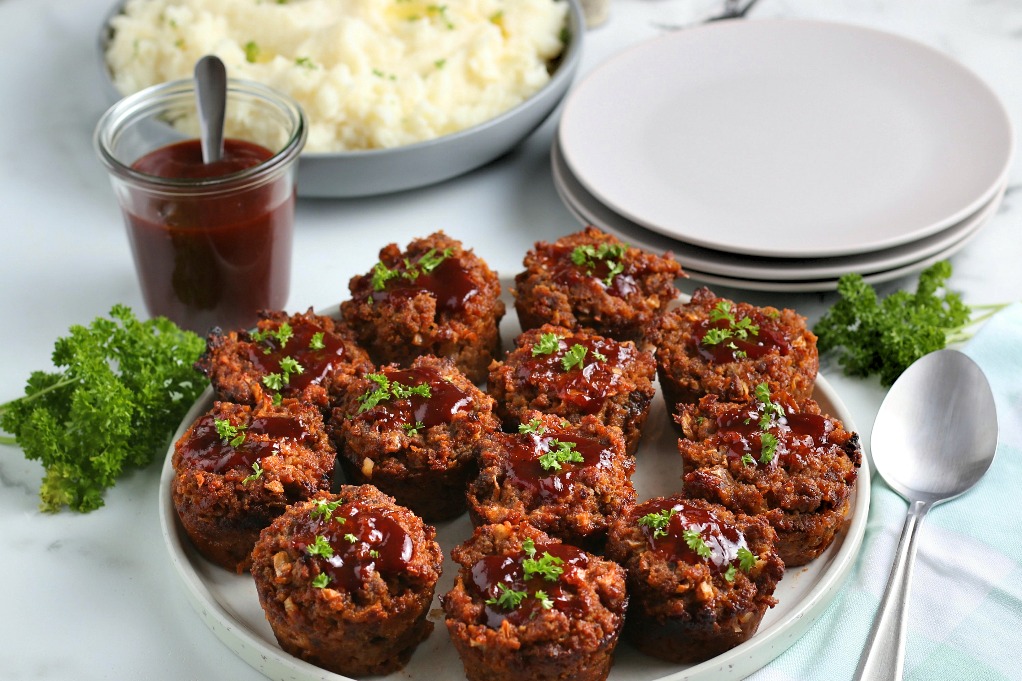 A horizontal view of a serving of the finished easy meatloaf recipe with tasty meatloaf seasoning.