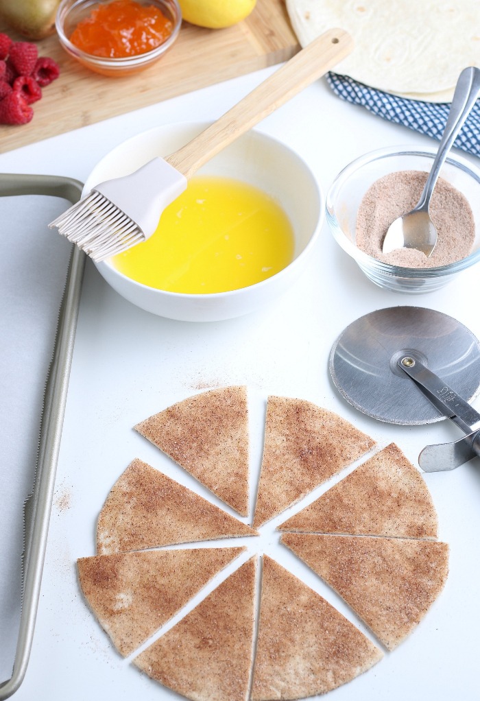 Cut each tortilla into eighth. 