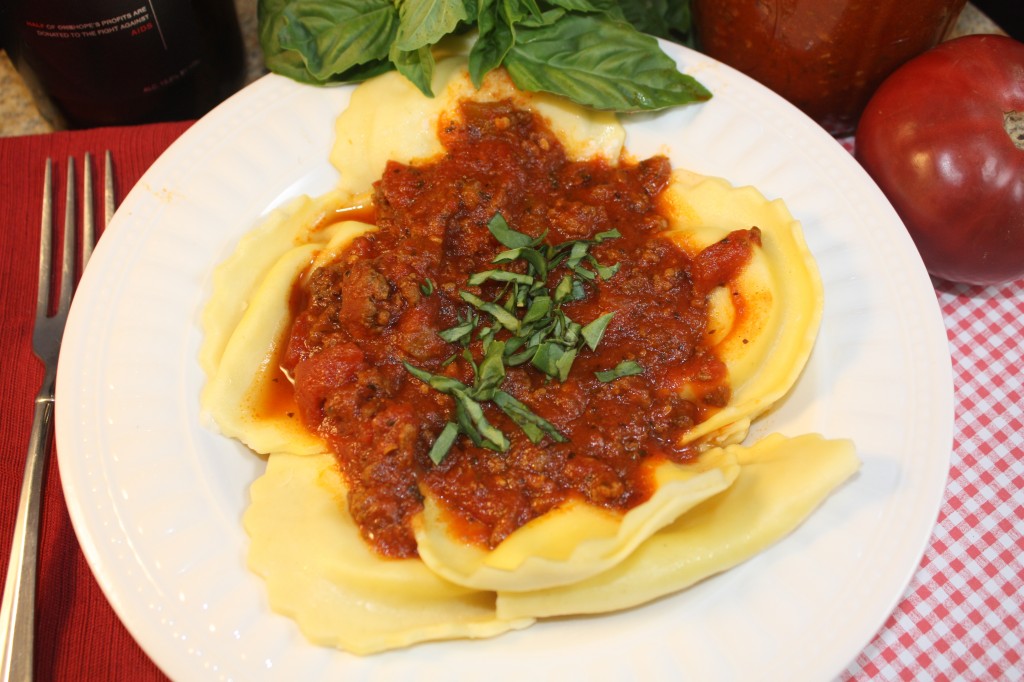 Meaty Crockpot Pasta Sauce with a delicious blend of simple spices #slowcooker #pasta #sauce | www.thefoodieaffair.com