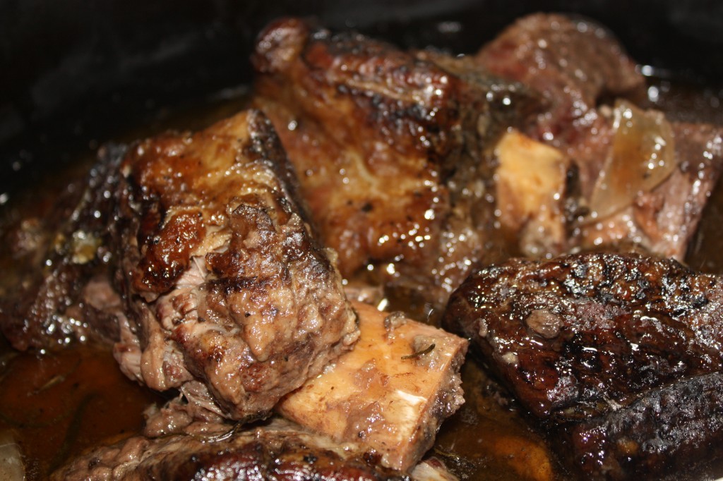 Beef Short Ribs Slow Cooked - The Foodie Affair