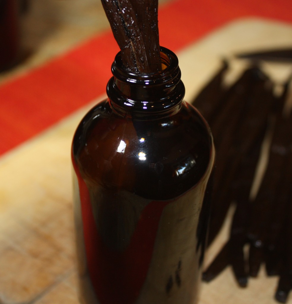 Vanilla Extract Homemade - The Foodie Affair