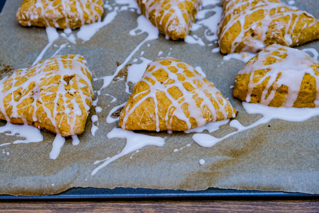 Glaze drizzled over baked goods. 