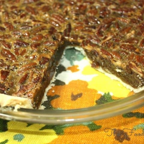 Old Fashioned Pecan Pie - The Foodie Affair