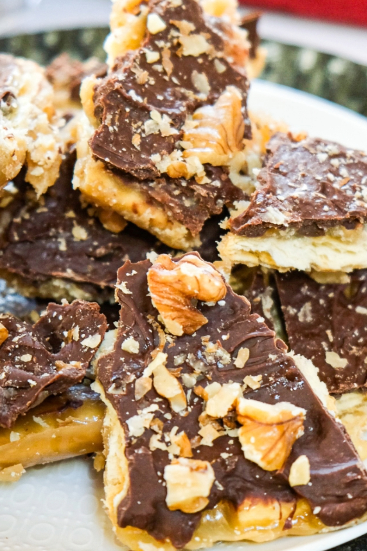 Saltine brickle bark broken in pieces.