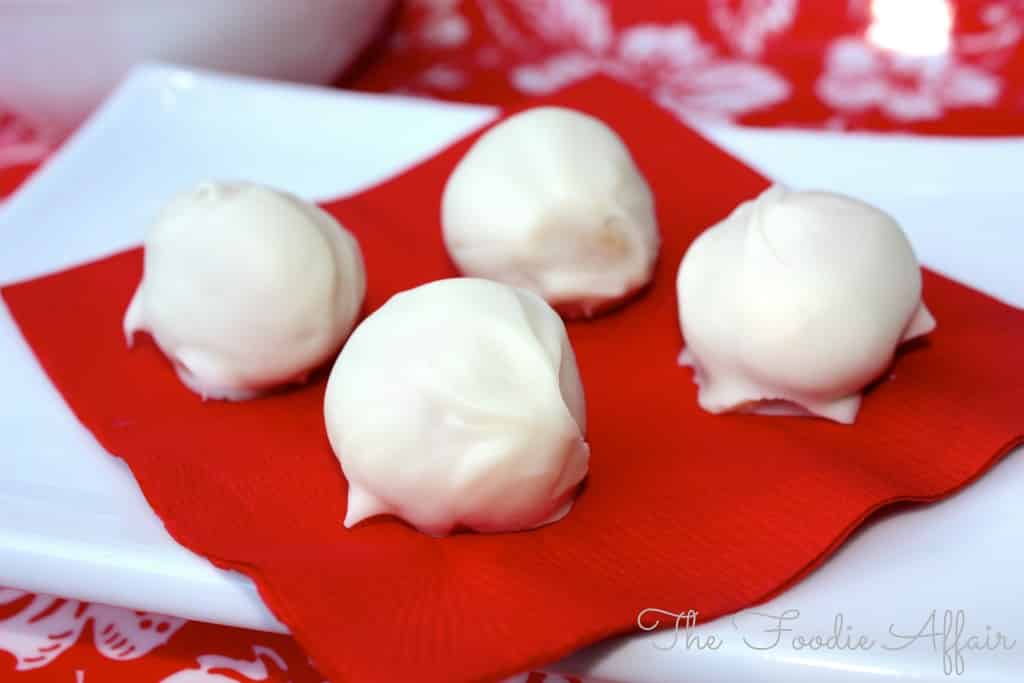 Peanut Butter Snowballs - The Foodie Affair