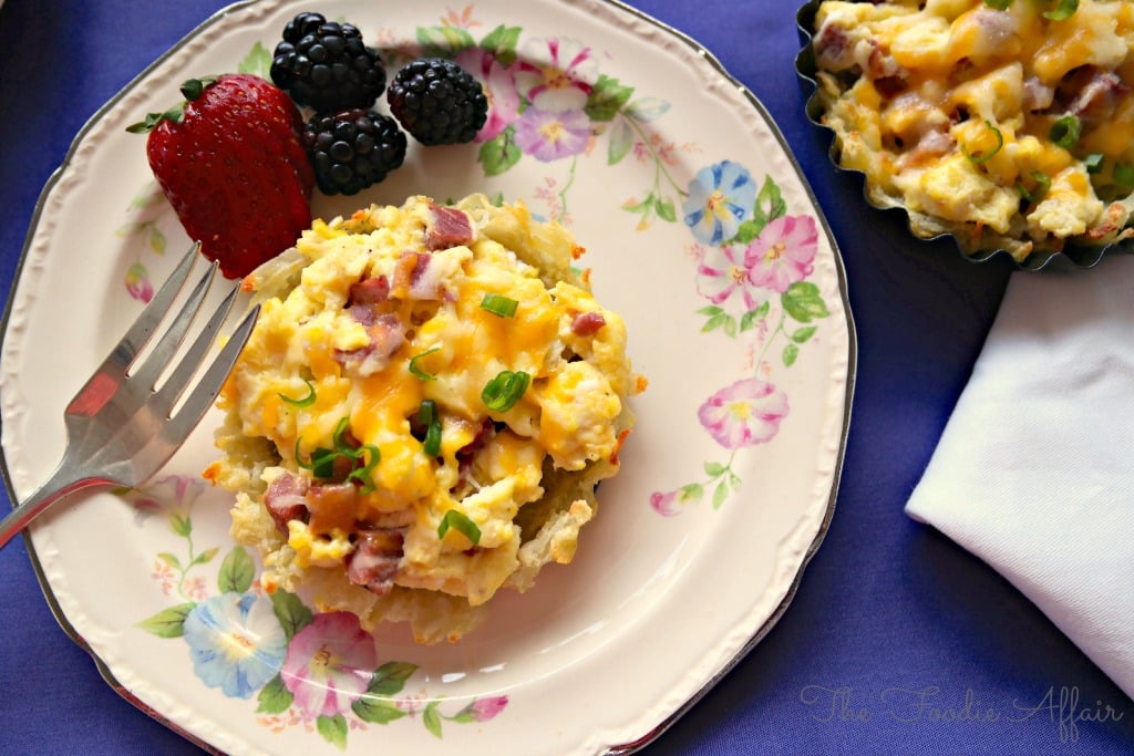 Eggs in a Nest single serving breakfast meal #Easter #brunch #egg | www.thefoodieaffair.com