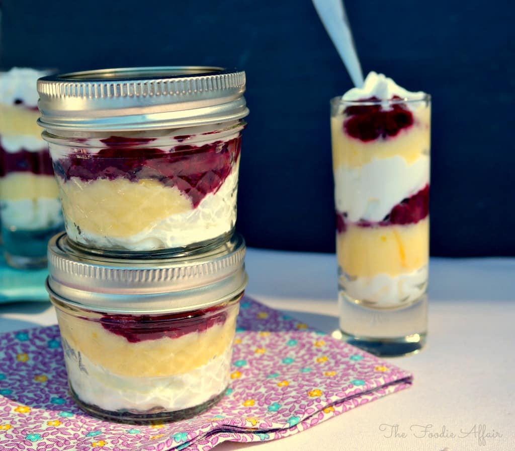 https://www.thefoodieaffair.com/wp-content/uploads/2014/04/Yogurt-Berry-Parfait-The-Foodie-Affair4.jpg