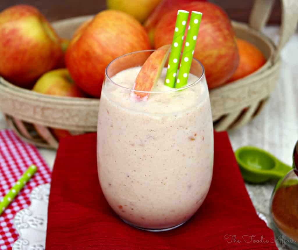 Apple Spice Smoothie - The Foodie Affair