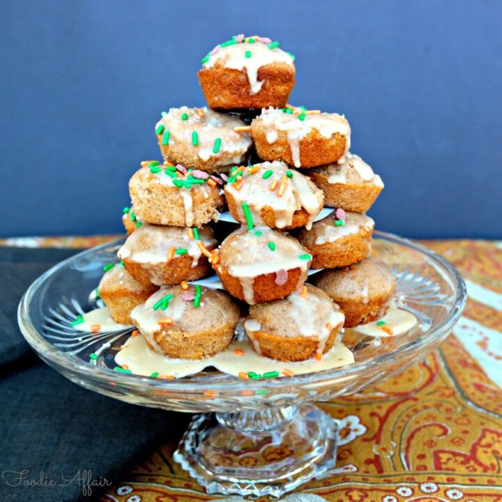 Baked Donut Recipe on a clear cake stand