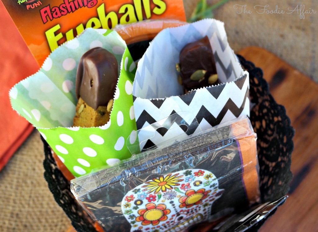 Halloween gift basket with biscotti. 