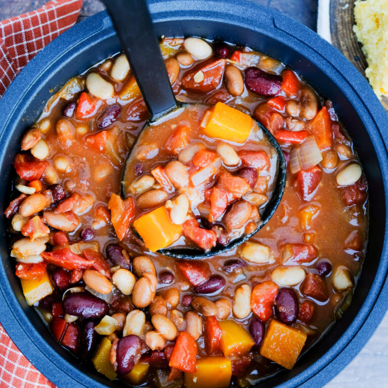 Easy Homemade Vegetarian Chili Recipe