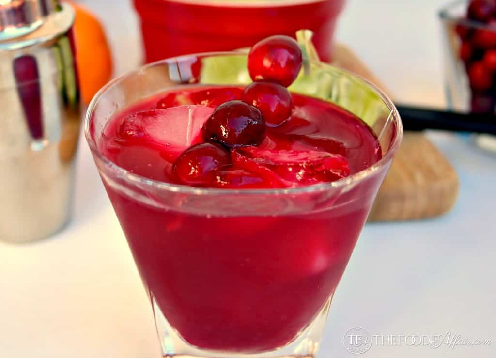 Cranberry Cosmopolitan Cocktail - The Foodie Affair.