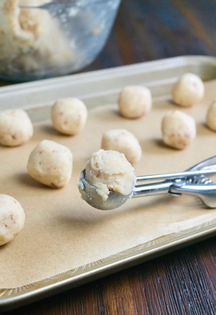 Dour recipe for Mexican wedding cookies