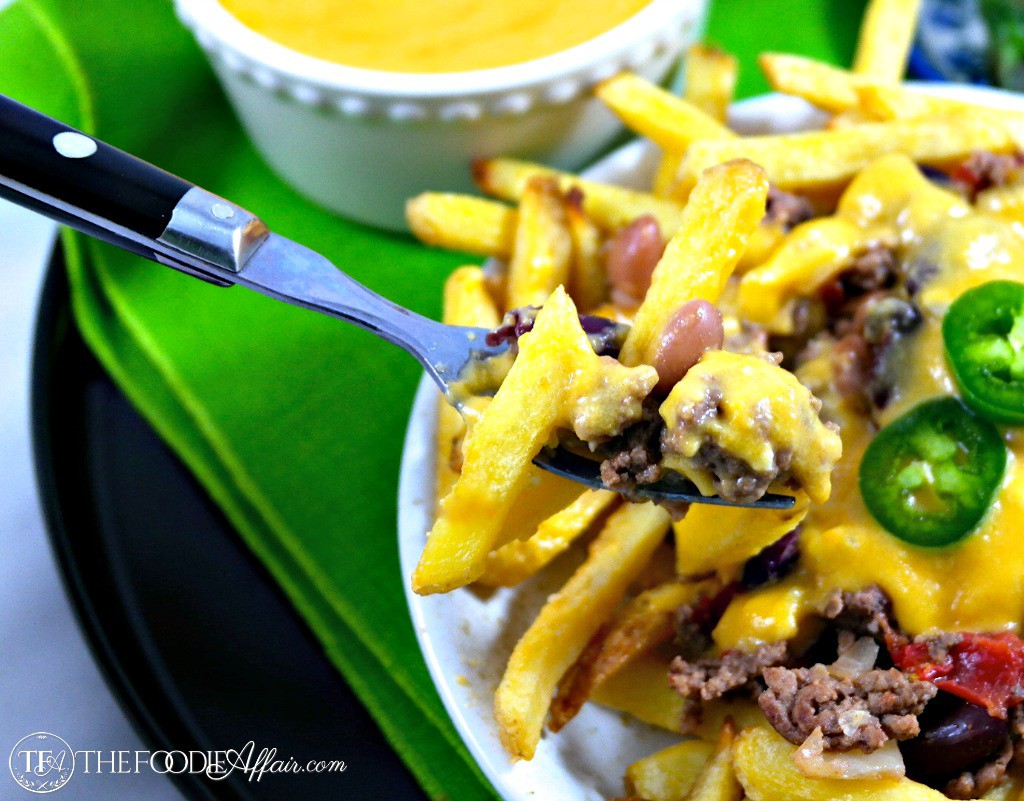 Chili Cheese Fries - The Foodie Affair