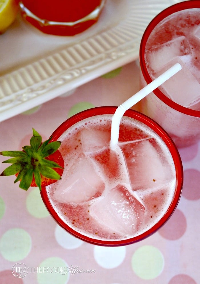 Sparkling Strawberry Lemonade - The Foodie Affair