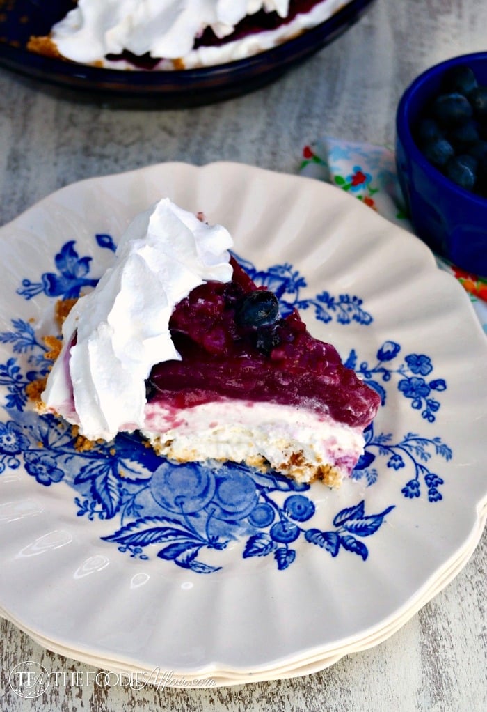 No Bake Blueberry Cream Cheese Pie