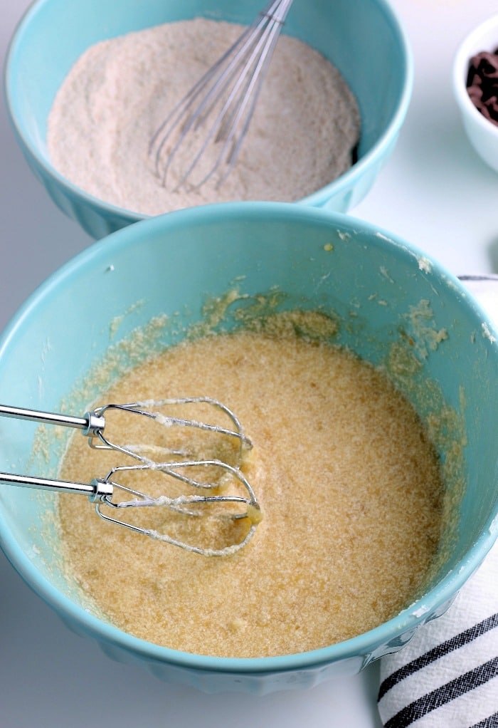 Now we see what the batter will look like before the dry ingredients are added to the mixture. 