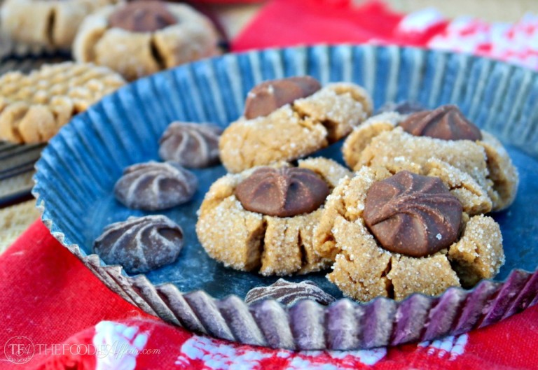 Flourless Peanut Butter Cookies With Chocolate Kisses