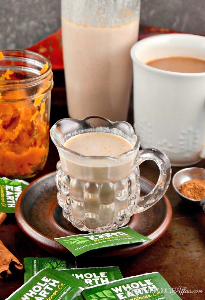 Low sugar homemade pumpkin spice coffee creamer #pumpkin #coffee #creamer #ad | thefoodieaffair.com