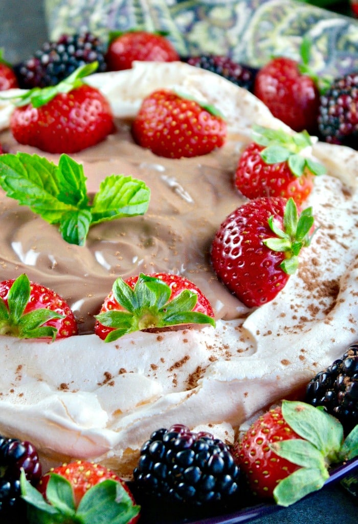 Easy Pavlova Dessert with chocolate yogurt and fresh fruit #pavlova #meringue #ad | thefoodieaffair.com