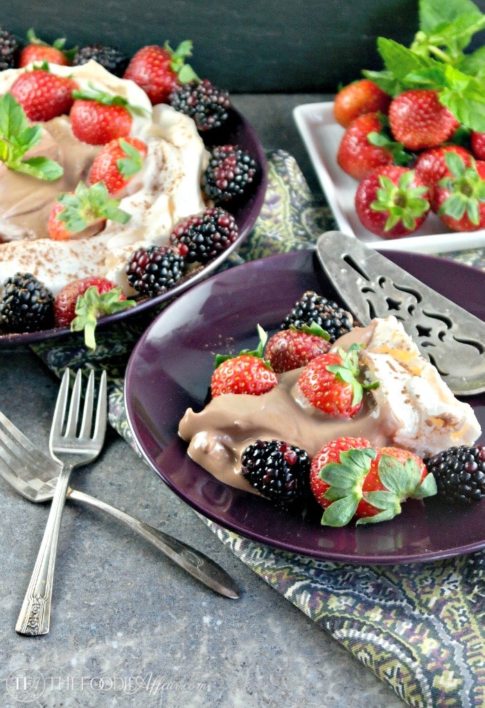 Easy Pavlova Dessert with chocolate yogurt and fresh fruit #pavlova #meringue #ad | thefoodieaffair.com