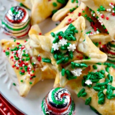 Easy Christmas Cookie Exchange Recipe #cookieswap #cookies #holiday | thefoodieaffair.com