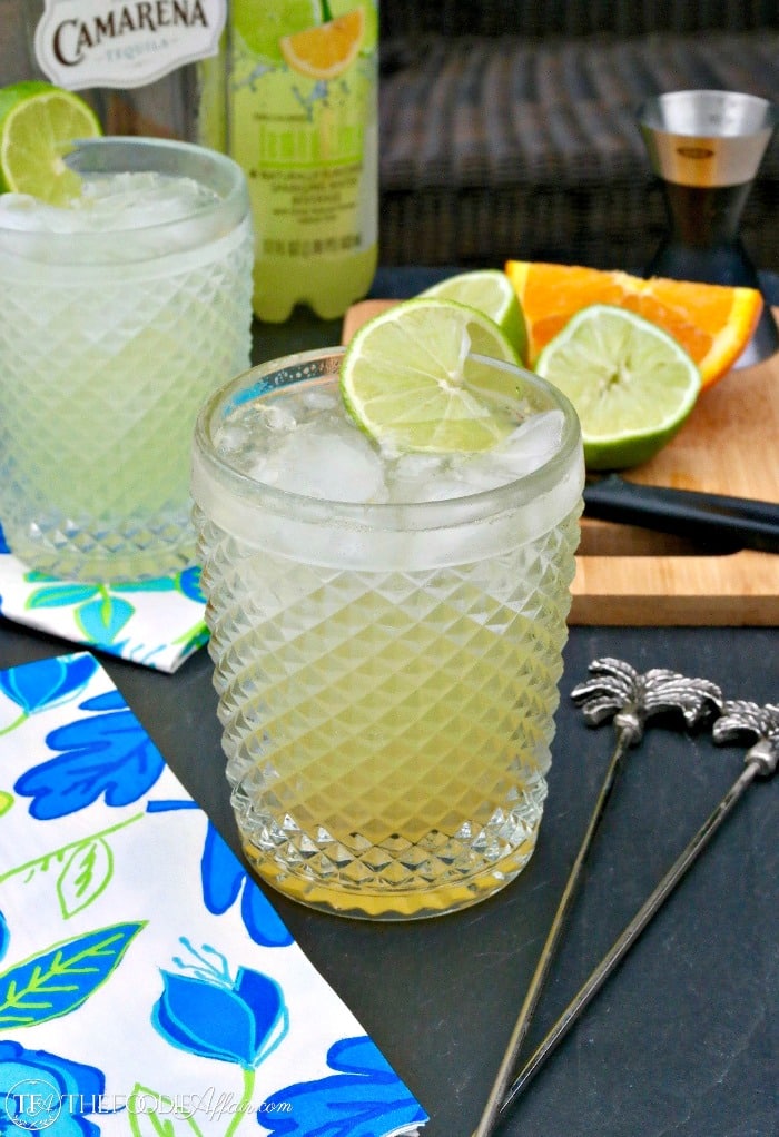 Low carb margarita without sugar in a clear glass