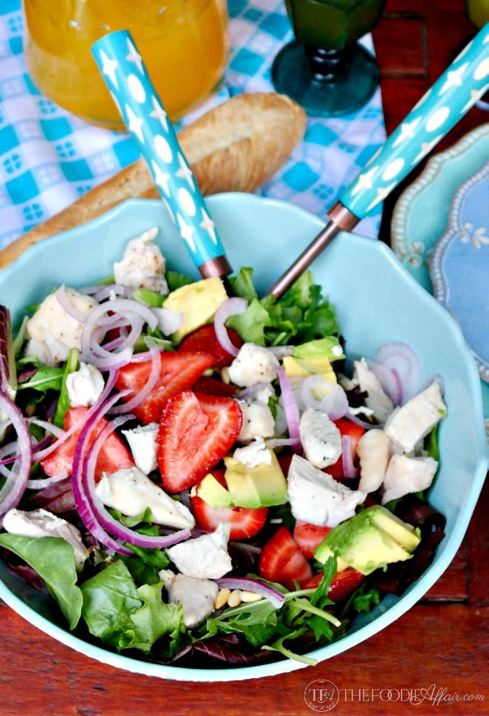 Strawberry Avocado Chicken Salad with fresh greens making this a hearty and healthy meal! #salad #lowsugar #avocado | www.thefoodieaffair.com