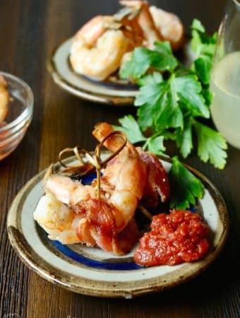 bacon wrapped shrimp recipe with cocktail sauce