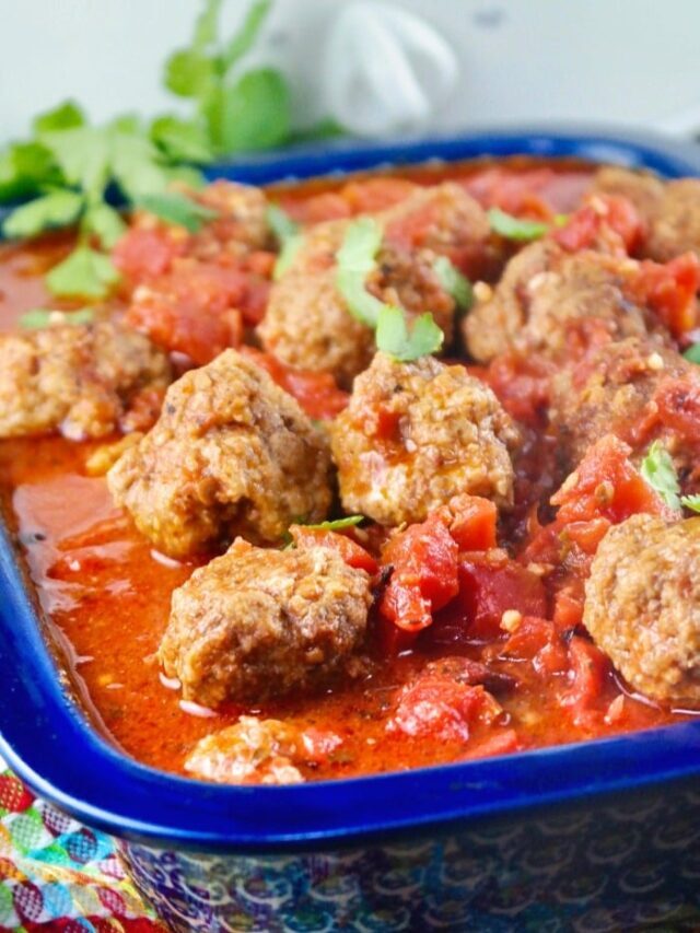 Slow Cooked Meatballs in Chipotle Sauce