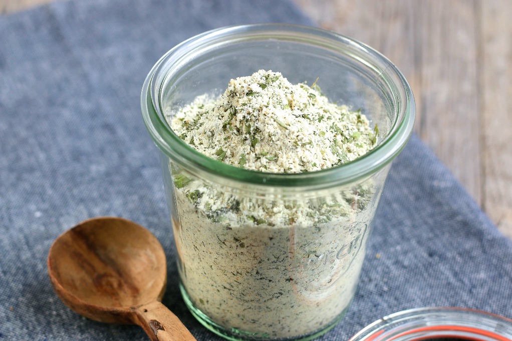 A horizontal view of our finished recipe for ranch dressing mix you can make at home!