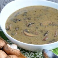 Here we see a full dish of the mushroom gravy ready to be served up on a variety of dishes!