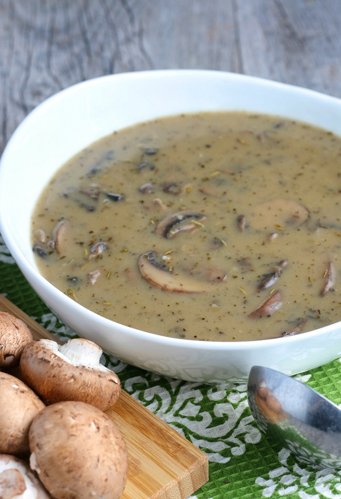 Here we see a full dish of the mushroom gravy ready to be served up on a variety of dishes! 