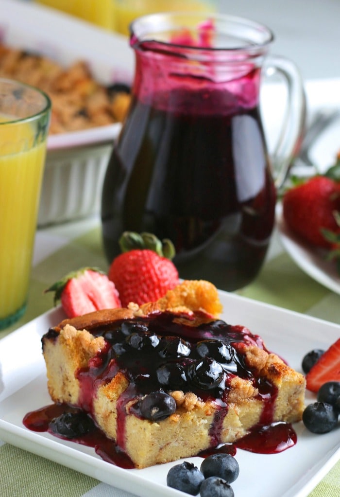 French toast bake makes a great weekday breakfast. The perfect way to start your day off right! 