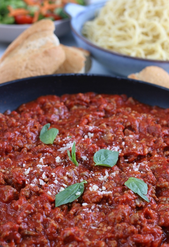 A close up view of the pan full of finished meat with sauce recipe. 