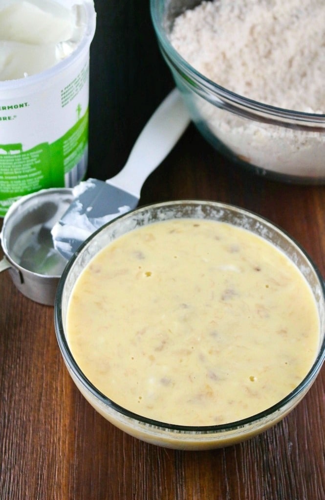 Dry ingredients and wet ingredients for banana bread