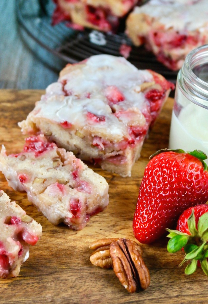 Strawberry Bread With Pecans & Topped With Glaze | The Foodie Affair