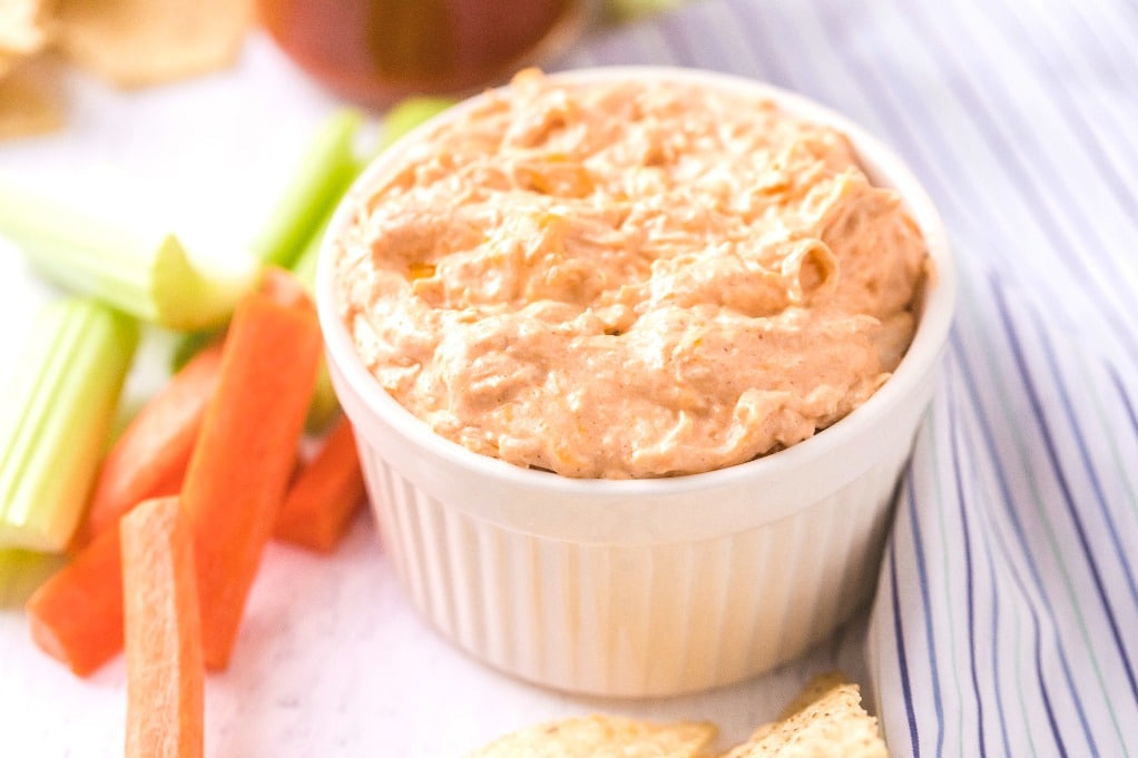 Keto buffalo dip recipe ready to be enjoyed.