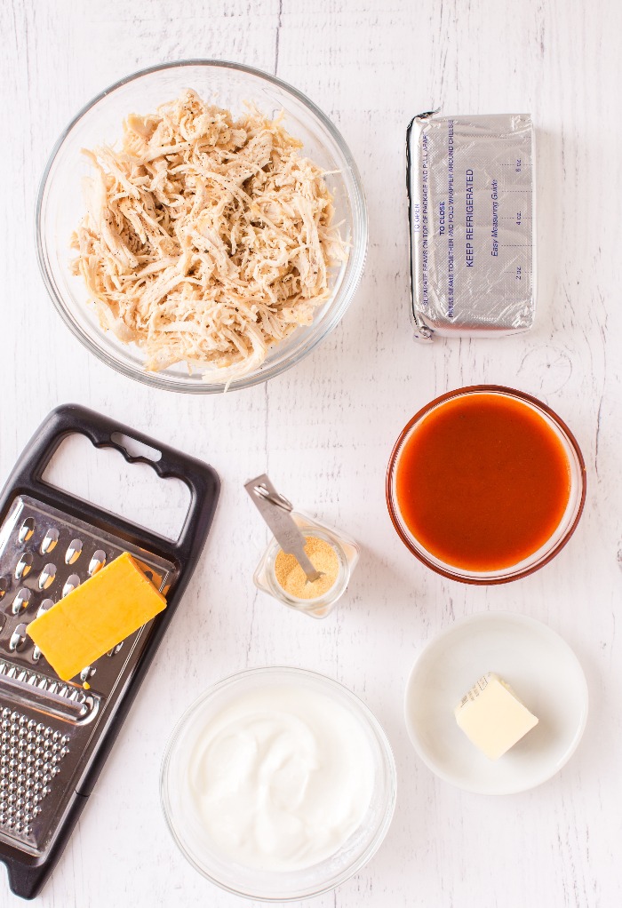 Ingredients for keto buffalo chicken dip recipe