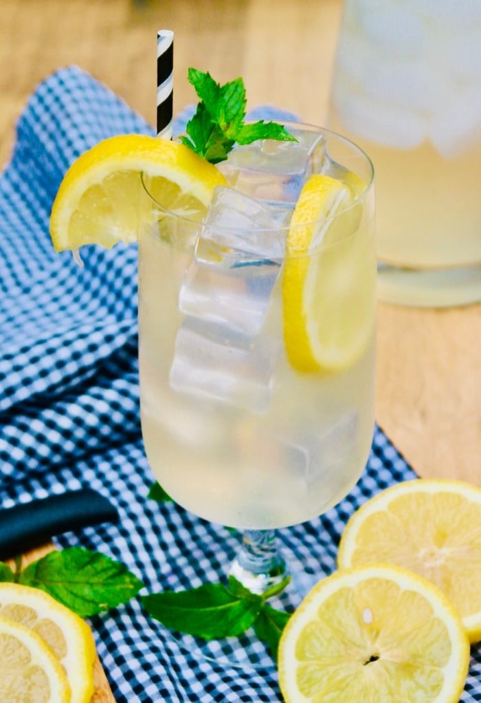 Lemonade spiked with vodka for a cocktail